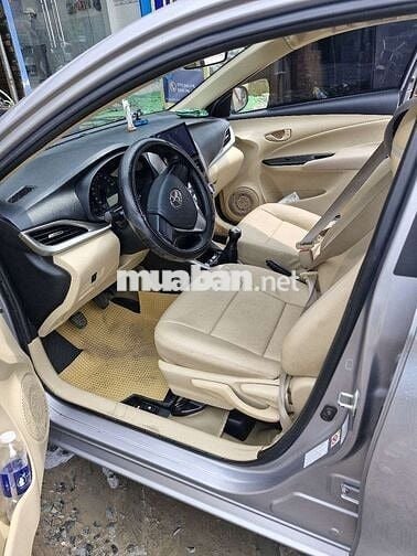 Toyota Vios E 2019 số sàn 5 chỗ màu xám