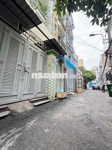 Nhà 4Tầng BTCT sát đường số 18, Phường 8, Gò Vấp, 5x17  Giá Tốt