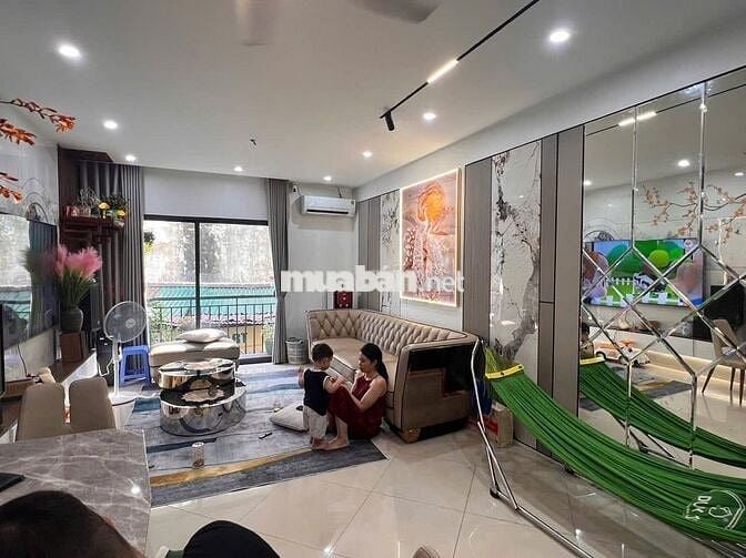 NHÀ MỚI ĐẸP – Ô TÔ VÀO NHÀ – GẦN PHỐ – VỊ TRÍ KIM CƯƠNG – SỔ HOA HẬU