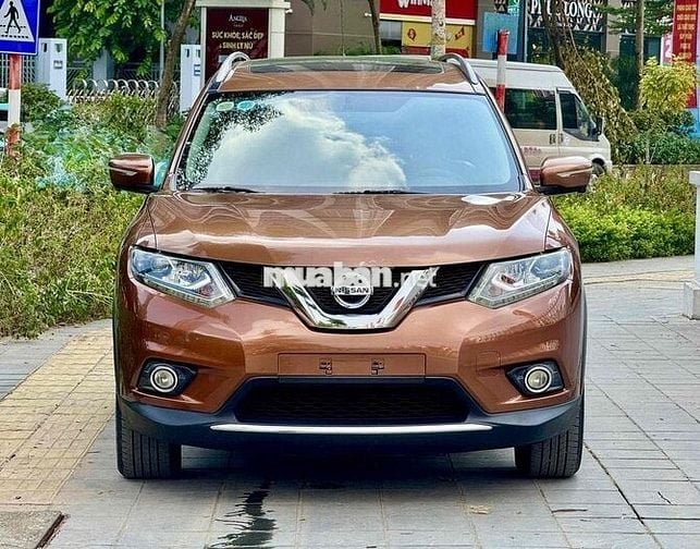 Nissan X trail 2016 2.5 SV 4WD - 10 km
