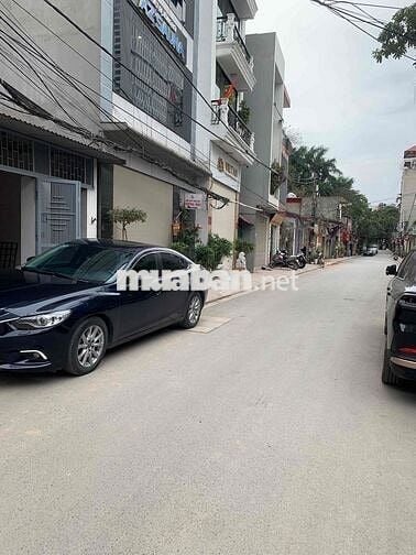 Nhà 2 mặt tiền ngõ thông, ô tô tránh