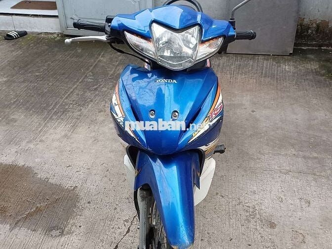 Wave rs 110 bstp 7tr500 
Máy zin  êm.
Dàn ngoài
