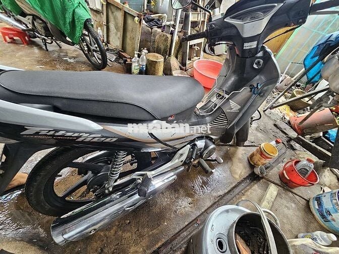 E cần ban xe neo GT 2006