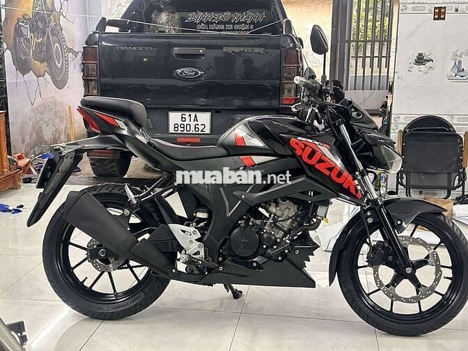Xe máy Suzuki Gsx S150 màu đen 2017