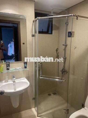 Mình cần cho thuê một phòng ngủ lớn