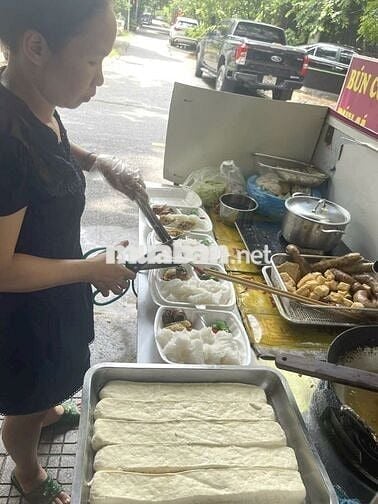 Sang nhượng quán bún đậu mẹt, bún Chả nướng