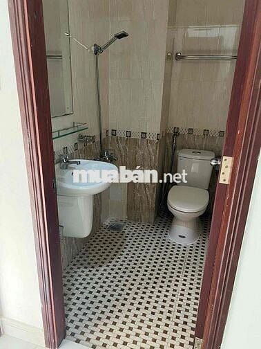 CHÍNH CHỦ CHO NỮ THUÊ PHÒNG BAN CÔNG, PHÒNG MÁY LẠNH THOÁNG MÁT (NGAY