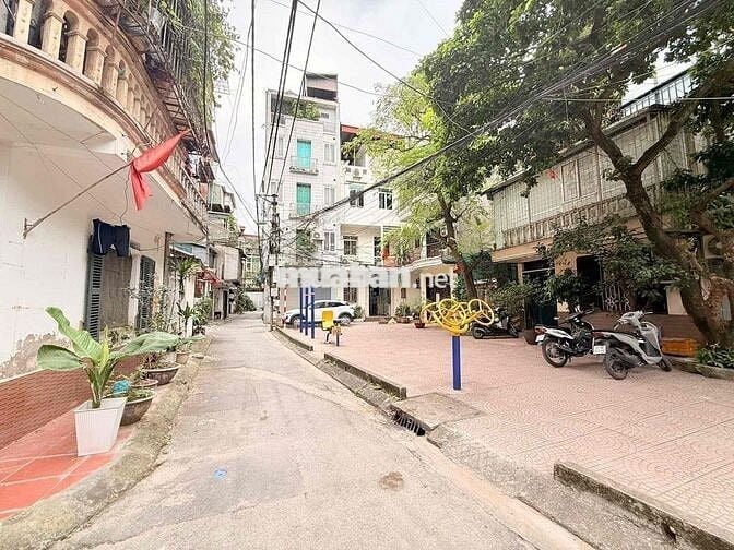 TẬP THỂ PHỐ ĐẠI LA - TẦNG 3 - LÔ GÓC 3 THOÁNG - SÂN CHƠI - NGÕ OTO