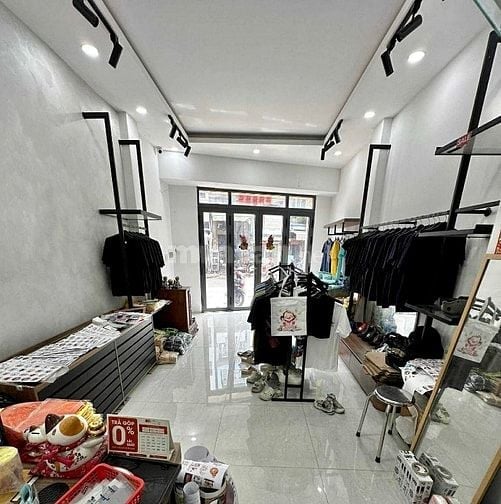 Chính chủ cho thuê mặt bằng kinh doanh Quận 5