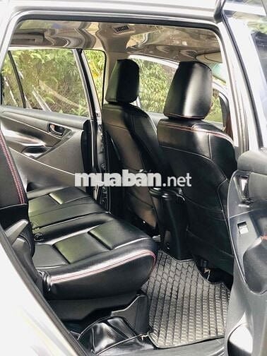 Toyota Innova 2016 2.0J - 90000 km