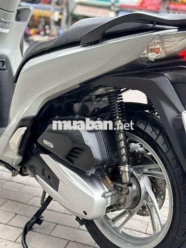 Mình cần bán xe SH 150i đời 2017 máy zin