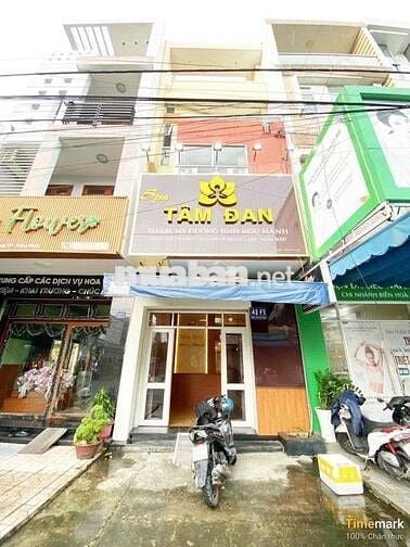 NHÀ PHỐ 3 TẦNG NGAY TRUNG TÂM PHÙ HỢP VĂN PHÒNG , SPA , DẠY HỌC..