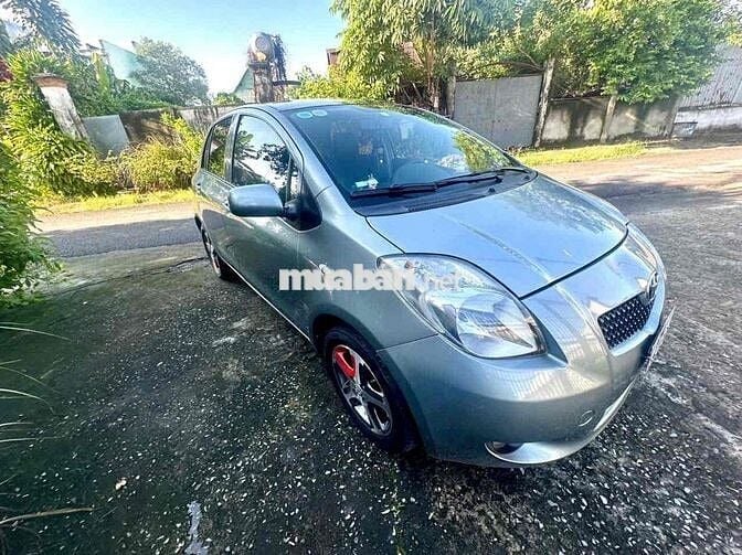 Toyota Yaris 2008 1.3 AT - 100000 km