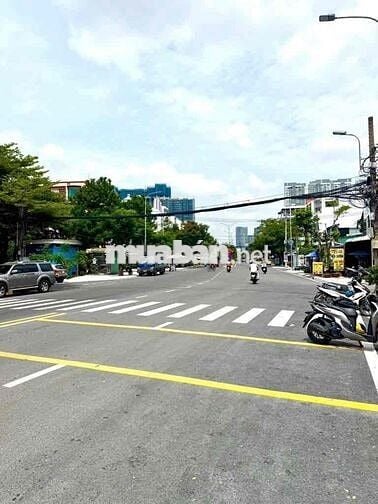 PHÚ THUẬN Q7 - Mặt tiền hẻm xe hơi - GPXD 4 tầng - 80m2 - Gấp bán 6tỷ6