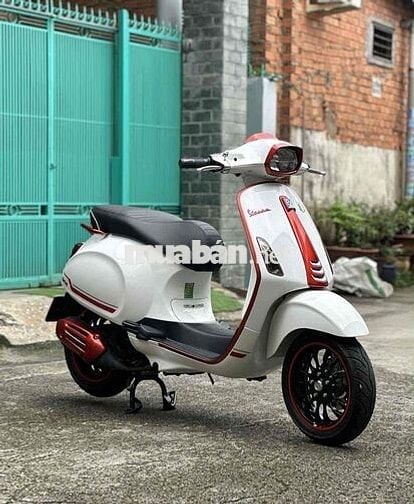Vespa 2024 odo đúng 3200km bao k tua
