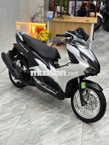 Honda Air Blade 4val bạc đen máy móc nguyên bản