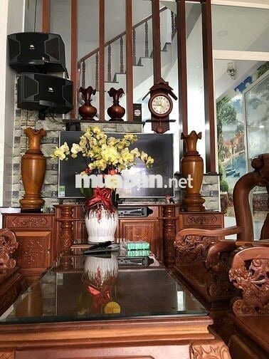 Cần bán gấp nhà P TTN Q12.DT 4*18 .1 trệt 3 lầu 4PN 4WS hẻm xe hơi