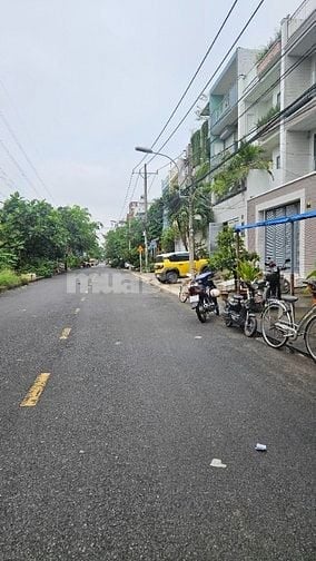 Đường Nhựa 10M, Ba Tơ - Trịnh Quang Nghị, Q8, 90M2(5x18) Nhỉnh 5 tỷ TL