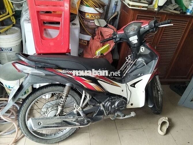 Cần bán xe nhà k dùng tới mua về chỉ việc chạy