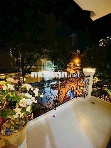 Cần Cho Thuê Nhà Mặt Tiền Đường Trịnh Phong Tân Lập Nha Trang