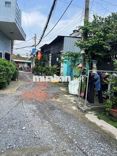 Bán nhà sổ Hồng riêng gần chợ thới tứ