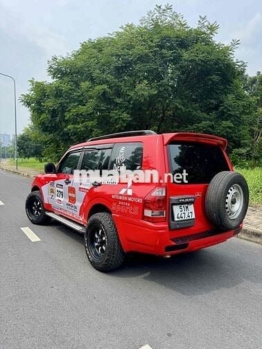 Mitsubishi Pajero 2005