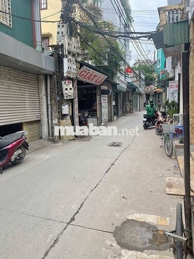 ​GIÁ 6.95 TỶ! NHÀ LĨNH NAM - HOÀNG MAI: 35M², 5 TẦNG - FULL NỘI THẤT!