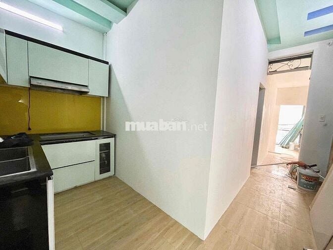 CHO THUÊ CĂN HỘ 2 PHÒNG NGỦ BAN CÔNG ĐẦY ĐỦ NỘI THẤT
