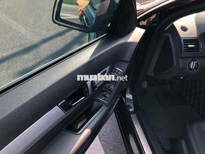 Mercedes Benz C Class 2009 C300 - 170000 km