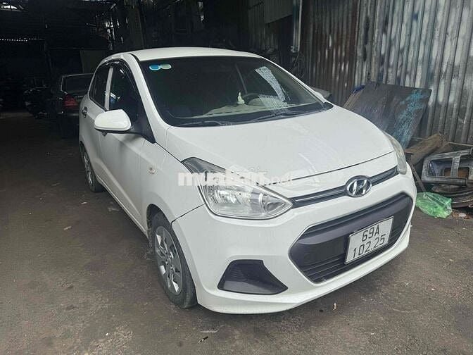 Hyundai Grand i10 2016 gia đình