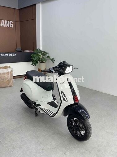 Vespa Sprint 125Abs 2020 xe đẹp nhiều đồ chơi sẵn
