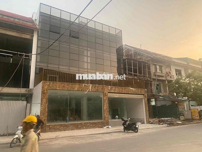 Cần ra hàng 2 em Thuý vân, Thuý kiều khu Nam An Khánh!
