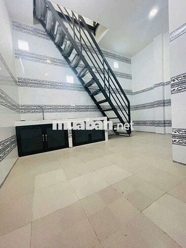 BÁN DÃY TRỌ 18 PHÒNG
- MẶT TIỀN ĐƯỜNG TÔ VĨNH DIỆN 
(GẦN CẦU NGÃ BÁT)