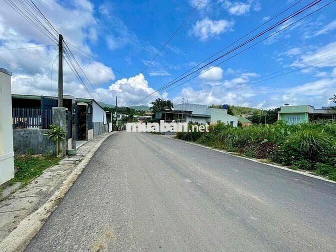 Gia Đình đi định cư bán gấp lô 200m2 gần Hồ Tâm Châu view xịn xò