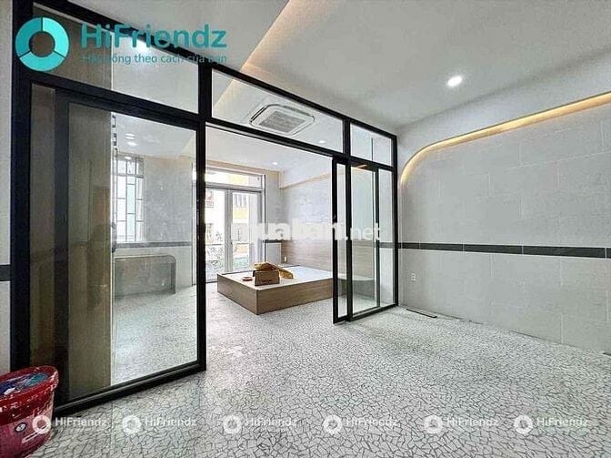 Căn Hộ 1 Phòng Ngủ - Ban Công - Full Nội Thất - Sát - Quận 1, Đh UEF,.