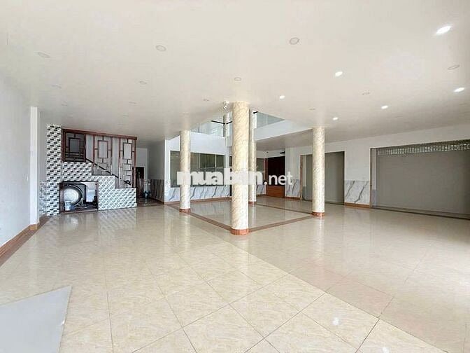 Tòa nhà 4 tầng Góc 2 Mặt Tiền Khu Văn Hóa Tây Đô 80tr thương lượng