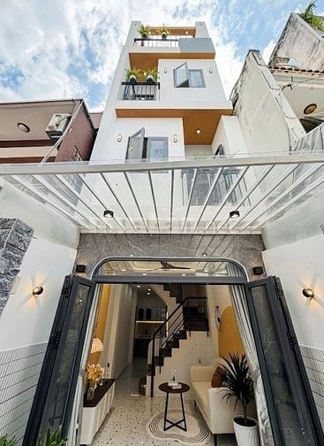 🏠 BÁN NHÀ KHU VIP PHÚ NHUẬN – NHÀ ĐẸP 4 TẦNG – SÂN ĐỂ XE RỘNG