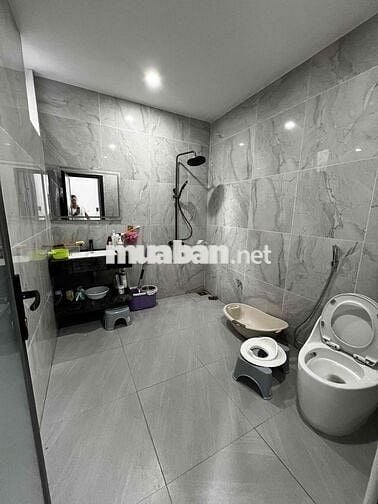 Bán nhà villa hồ bơi sổ hồng riêng thổ cư 150m2 chính chủ đăng bán