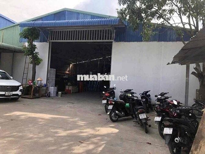 Cần Bán gấp Nhà Xưởng Mặt Tiền Đường Bùi Thị Xuân l/h ***