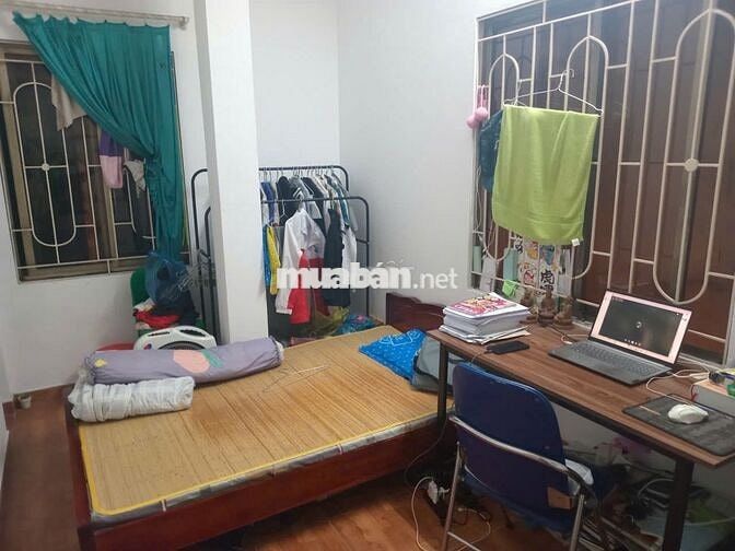 phòng trọ 14m2 cho nữ 2 cửa sổ vskk có ban công ngõ Quỳnh Hai Bà Trưng