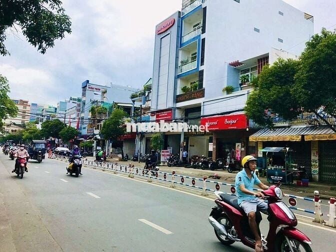 CHO THUÊ NHÀ MTKD 8 x 30 KHU CHỢ P18 TÂN PHÚ 161TR/ THÁNG.