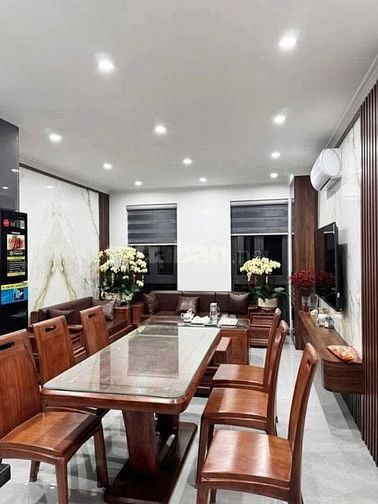 Chính chủ bán căn nhà liền kề Vinhomes Ocean Park 3 khu Thời Đại 11