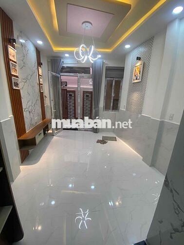 NHÀ ĐẸP VÀO Ở NGAY BÌNH ĐÔNG Q8 GẦN CẦU CHÀ VÀ