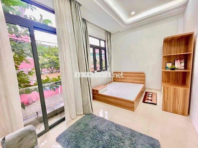CĂN HỘ BAN CÔNG 1 PHÒNG NGỦ TÁCH BẾP NGAY TRUNG TÂM PHÚ NHUẬN