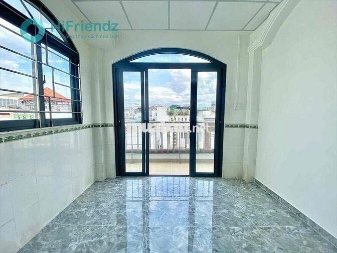 Căn Hộ ban công mới , Nguyễn Thị Tần ngay cầu chữ Y Q5