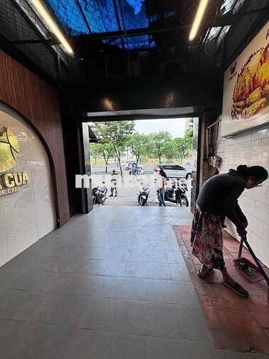 Hiếm: nhà MT Q.1 vỉa hè khủng 9m – 3 tầng + lửng + ST🕉️👇