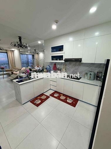 Cho thuê căn hộ goldview tầng cao - lì xì nữa tháng tiền thuê