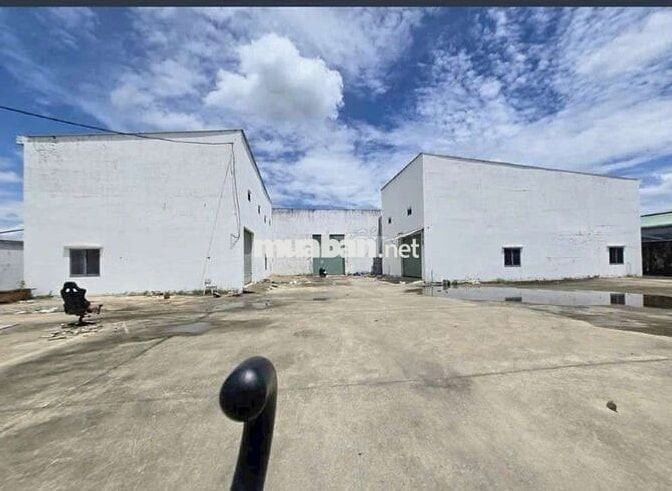 CHO  THUÊ KHO XƯỞNG MT ( 2600 m2  )XÃ  LÊ  MINH  XƯÂN. H  BÌNH CHÁNH