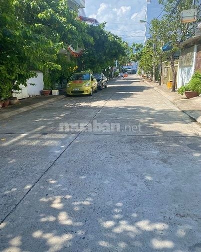 Lô đất mặt tiền đường Đinh Lễ - khu bàn cờ Phước Long - Nam Nha Trang