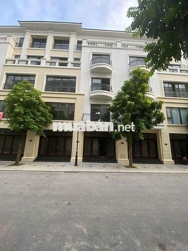 Bán căn bietj thự 70m2 khu san hô sát hồ tạo sóng giá hơn 11 tỷ OCP2